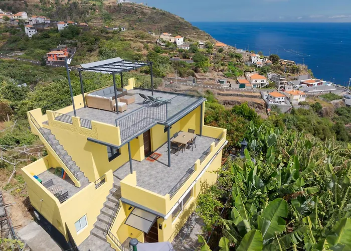 Sky & Ocean Calheta (Madeira)